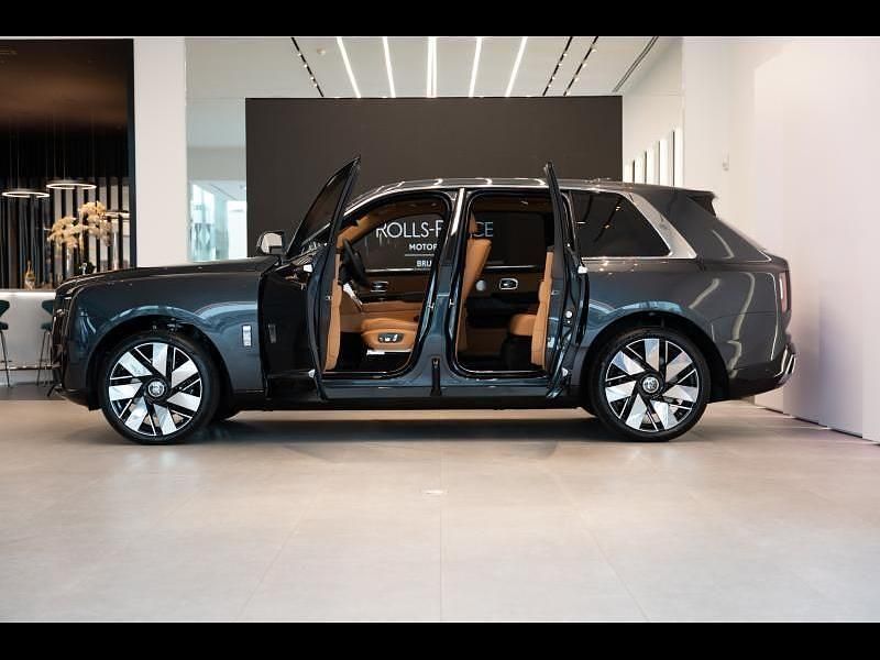 Gebraucht Rolls Royce Cullinan 544 PS (400 kW) 2025 Blau SUV