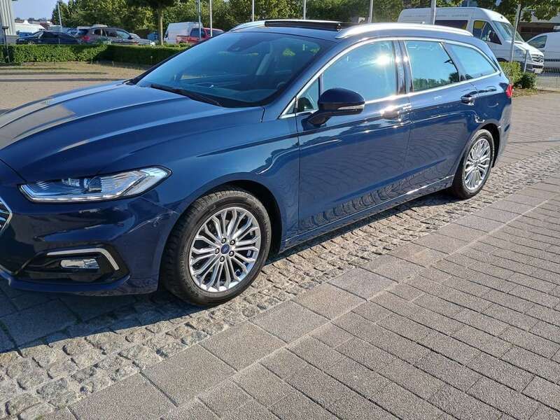 Blau Gebraucht 2020 Ford Mondeo Titanium Kombi | 20.500 € (Fairer Preis) - Bild 1/4