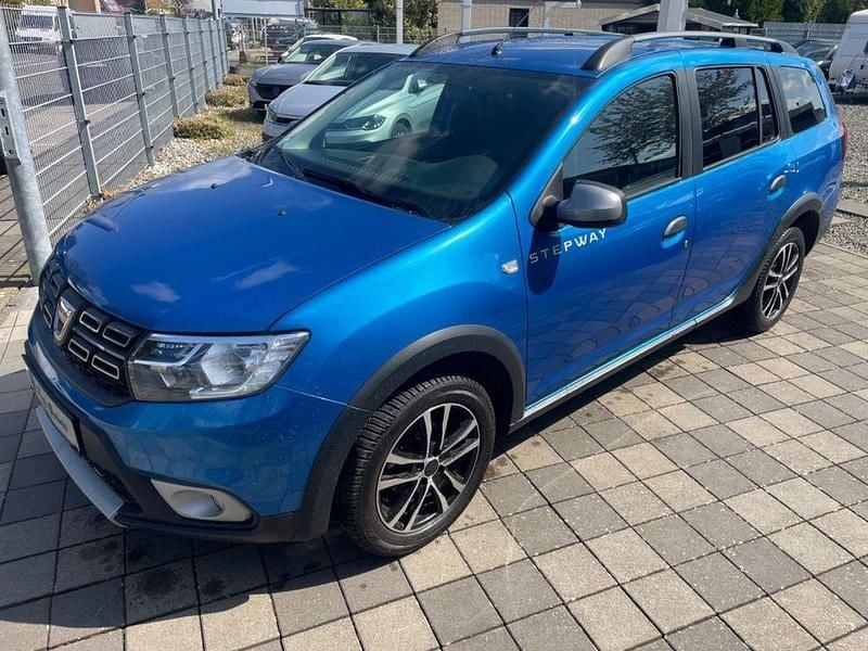 Gebraucht Dacia Logan MCV Celebration 90 PS (66 kW) 2017 Blau Limousine