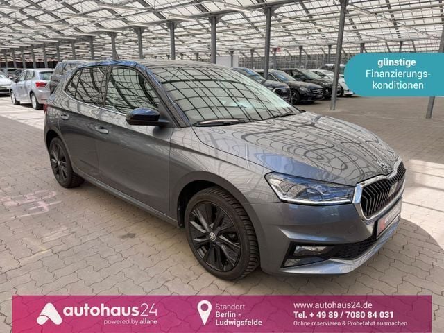 Grau Gebraucht 2022 Skoda Fabia Style Limousine | 17.890 € (Fairer Preis) - Bild 1/3