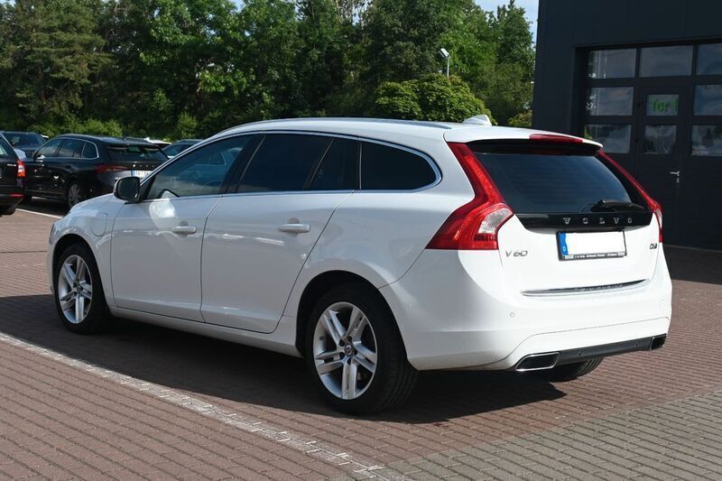 Gebraucht Volvo V60 288 PS (211 kW) 2016 Weiß Kombi