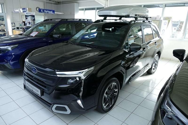 Neu Subaru Forester 136 PS (100 kW) 2026 Crystal black silica SUV