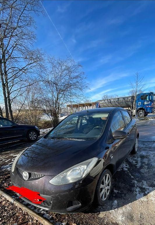 Schwarz Gebraucht 2007 Mazda 2 Independence Limousine | 3.500 € (Fairer Preis) - Bild 1/4
