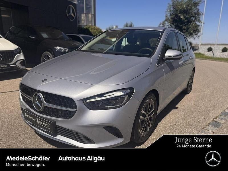 Lack hightechsilber Gebraucht 2025 Mercedes B200 Progressive Van / Kleinbus | 35.470 € (Teuer) - Bild 1/4
