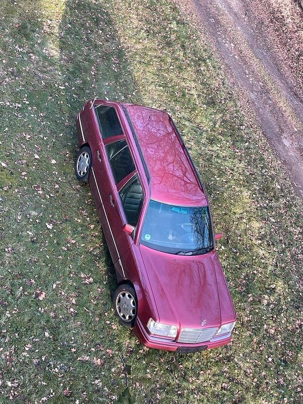 Andere farben Gebraucht 1996 Mercedes E280 Sportline Kombi | 12.500 € - Bild 1/4