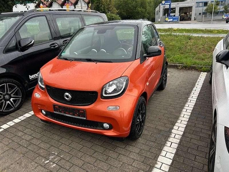 Lavaorangemet. Gebraucht 2015 Smart ForTwo Coupé Passion Kleinwagen | 8.900 € (Fairer Preis) - Bild 1/4