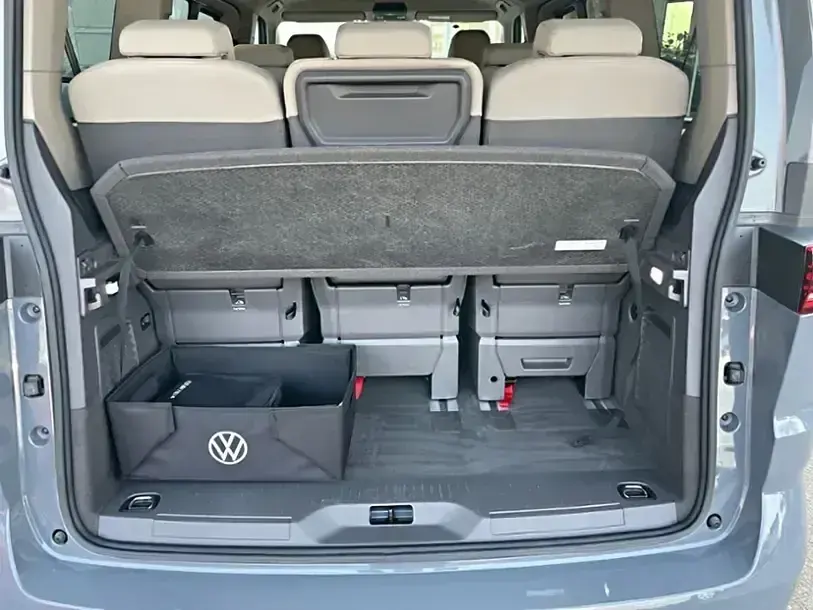 Gebraucht VW Multivan Edition 204 PS (150 kW) 2024 Schwarz Van / Kleinbus