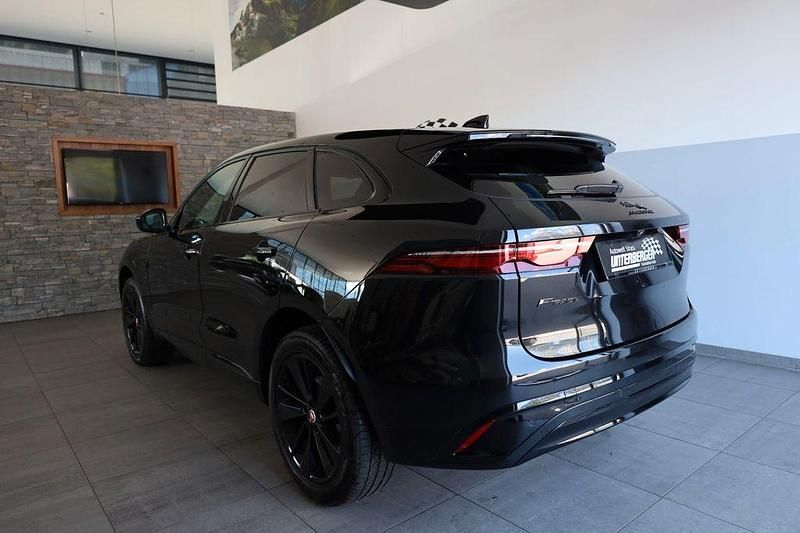 Gebraucht Jaguar F-Pace R-Dynamic 250 PS (183 kW) 2022 Schwarz SUV