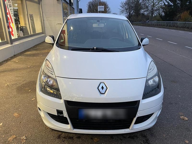 Weiß Gebraucht 2010 Renault Scénic III Van / Kleinbus | 1.400 € (Guter Preis) - Bild 1/4