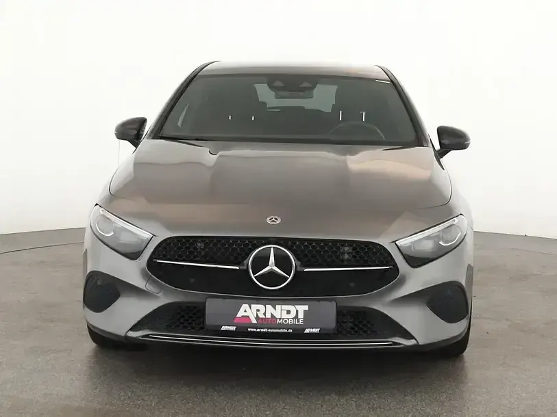 Gebraucht Mercedes A250 Progressive 238 PS (175 kW) 2024 Mountaingrau Limousine