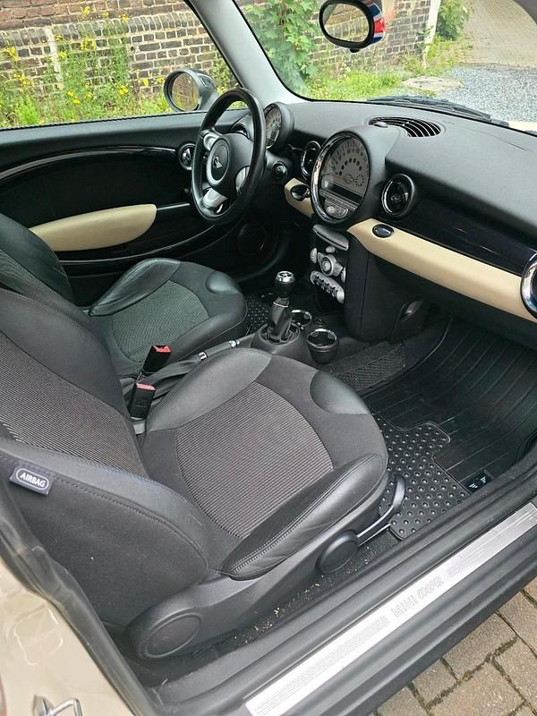 Second-hand Mini Cooper 120 CP (88 kW) 2008 Andere farben Hatchback
