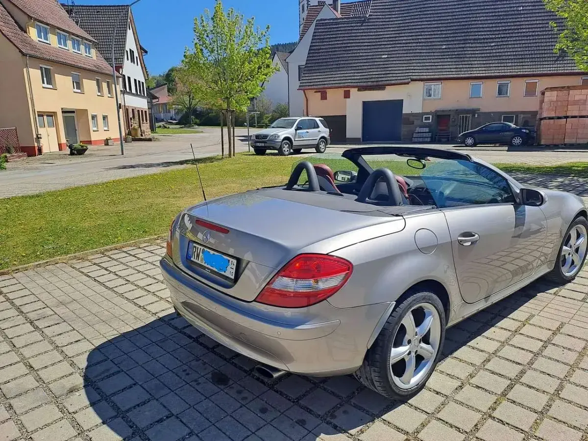 Gebraucht Mercedes SLK350 272 PS (200 kW) 2005 Grau Cabrio