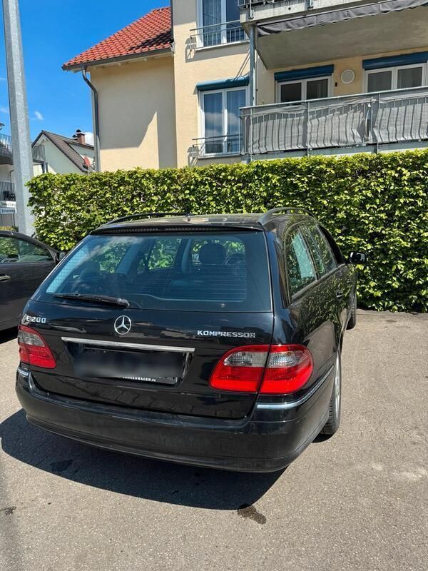 Schwarz Gebraucht 2006 Mercedes E200 Kombi | 2.900 € (Superpreis) - Bild 1/4