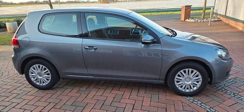 Gebraucht VW Golf VI Trendline 80 PS (58 kW) 2010 Grau Kleinwagen