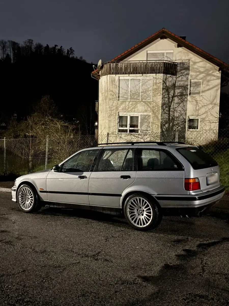 Gebraucht BMW 316 102 PS (75 kW) 1997 Silber Kombi