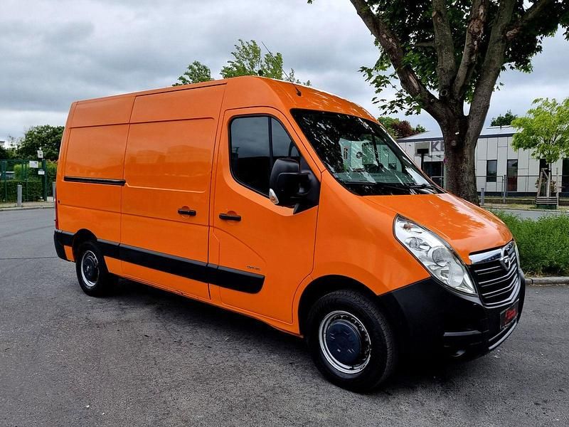 Gebraucht Opel Movano 125 PS (91 kW) 2014 Orange Van