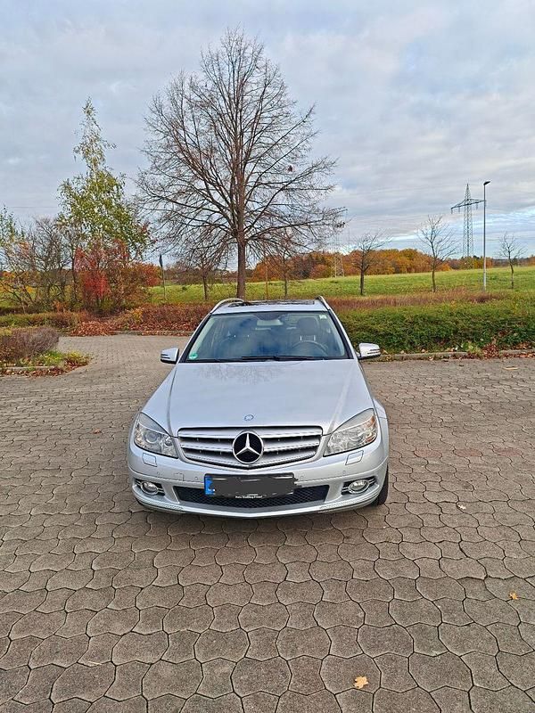 Silber Gebraucht 2010 Mercedes C200 Avantgarde Kombi | 5.000 € (Superpreis) - Bild 1/4