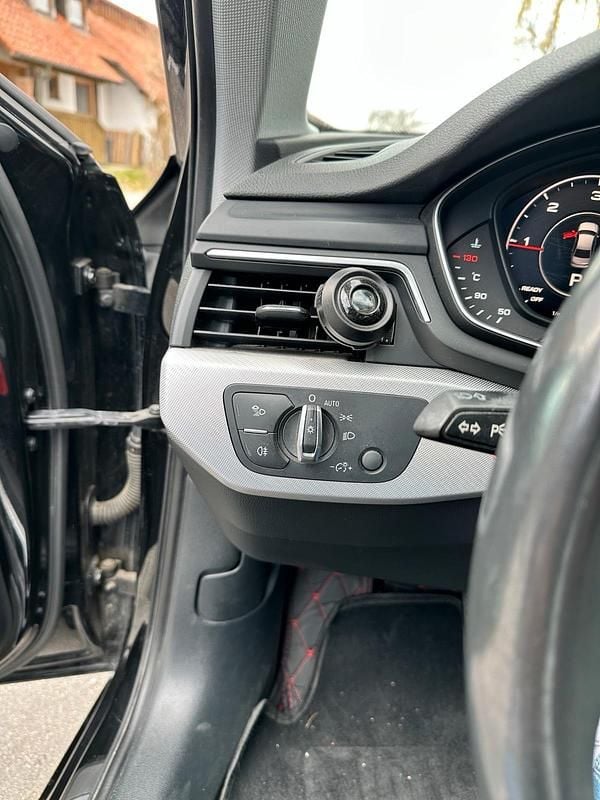 Usata Audi A4 Basis 150 CV (110 kW) 2018 Nero Berlina