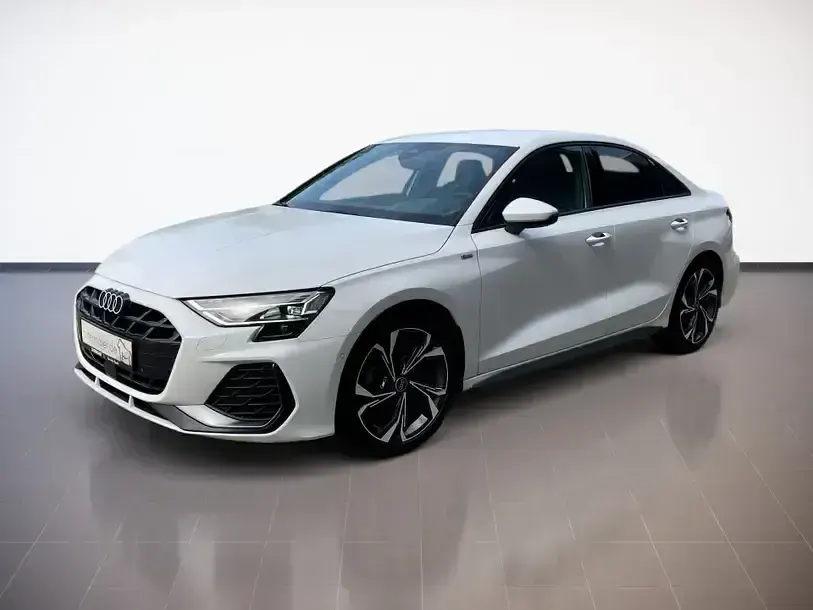 Gebraucht Audi A3 S-Line 150 PS (110 kW) 2025 Arkonaweiß Limousine