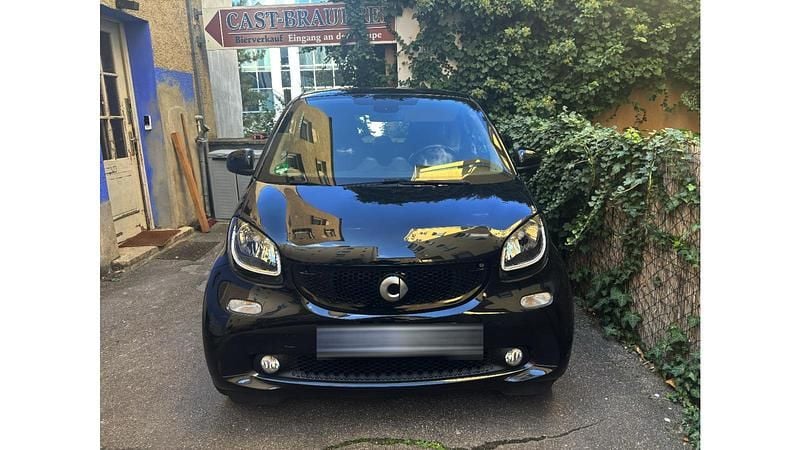 Schwarz Gebraucht 2016 Smart ForTwo Coupé Passion Coupé | 9.200 € (Fairer Preis) - Bild 1/4