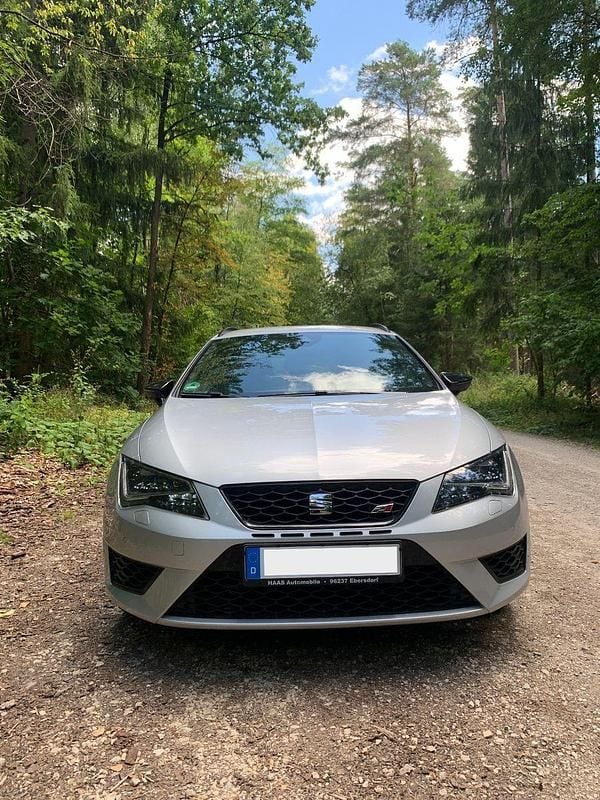Silber Gebraucht 2016 Cupra Leon Kombi | 21.100 € (Guter Preis) - Bild 1/4