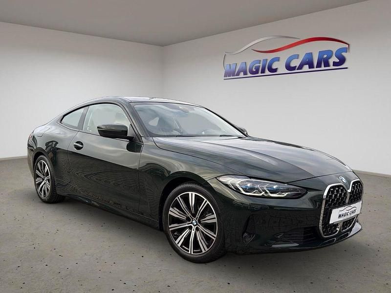 Gebraucht BMW 420 Sport Line 190 PS (139 kW) 2022 San remo green (metallic) Coupé