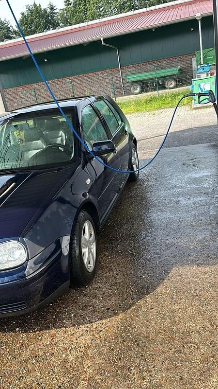 Gebraucht VW Golf IV 125 PS (91 kW) 1998 Blau Kleinwagen