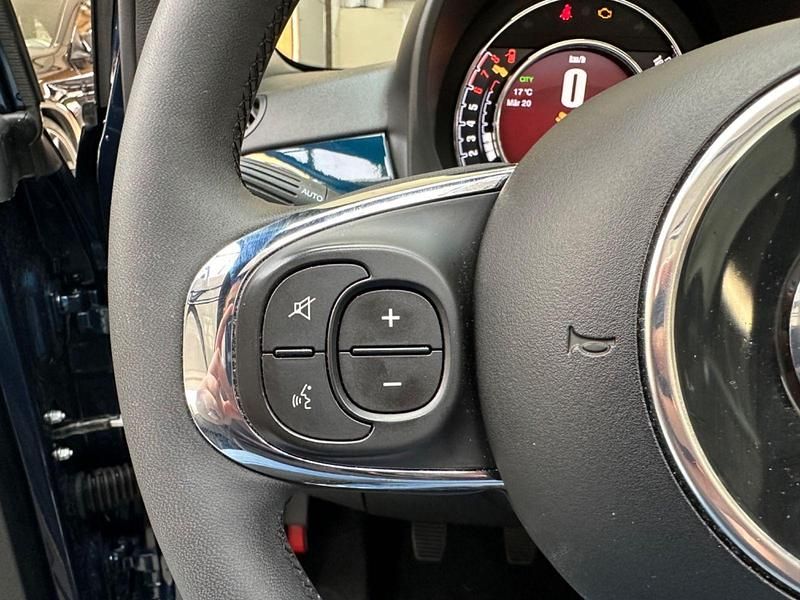 Gebraucht Fiat 500C Dolcevita 69 PS (50 kW) 2022 Blau Cabrio