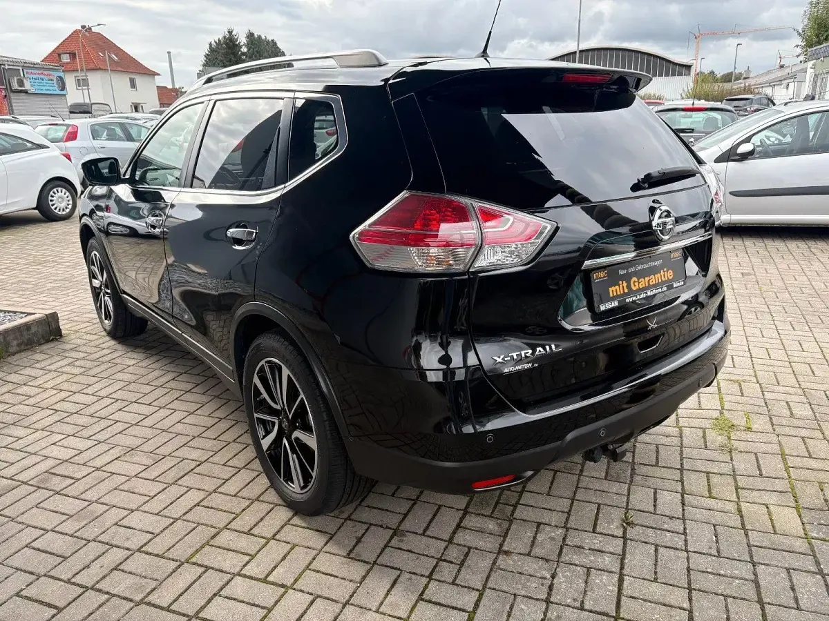 Gebraucht Nissan X-Trail 360º 163 PS (119 kW) 2016 Schwarz SUV