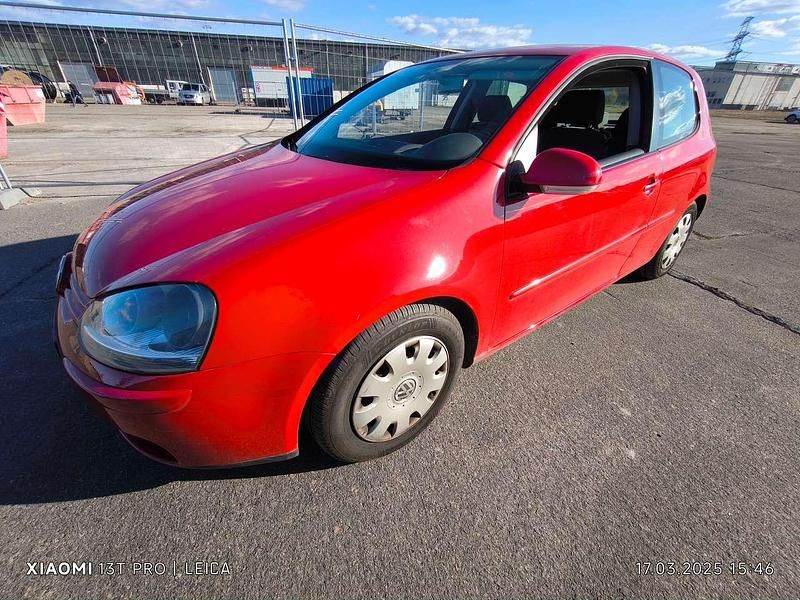 Rot Gebraucht 2004 VW Golf V Sportline Limousine | 2.600 € (Superpreis) - Bild 1/4