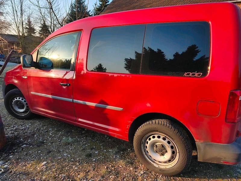 Gebraucht VW Caddy 2017 Rot Van / Kleinbus