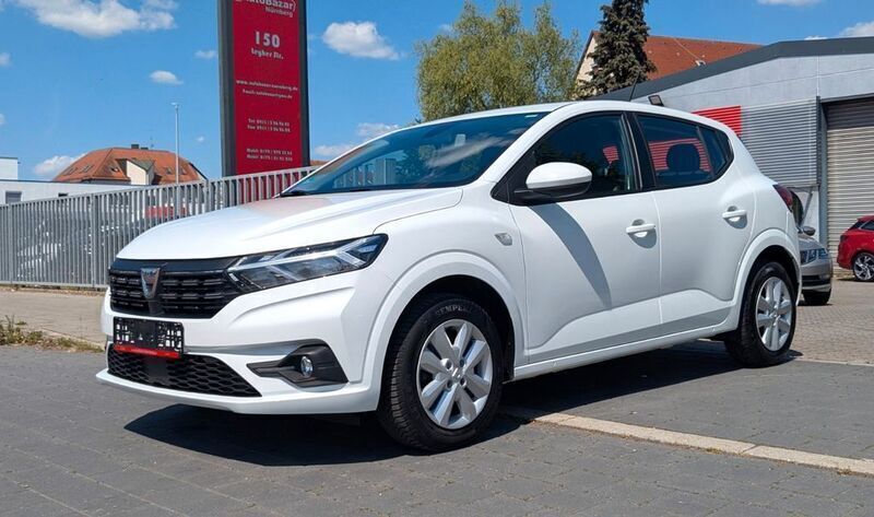Weiß Gebraucht 2022 Dacia Sandero Comfort Kleinwagen | 11.950 € - Bild 1/4