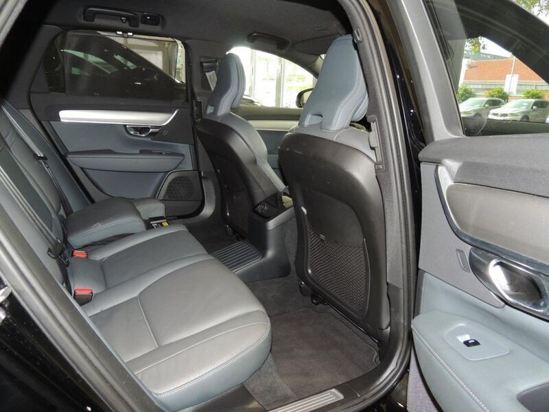 Gebraucht Volvo V90 R-Design 253 PS (186 kW) 2020 Schwarz Kombi