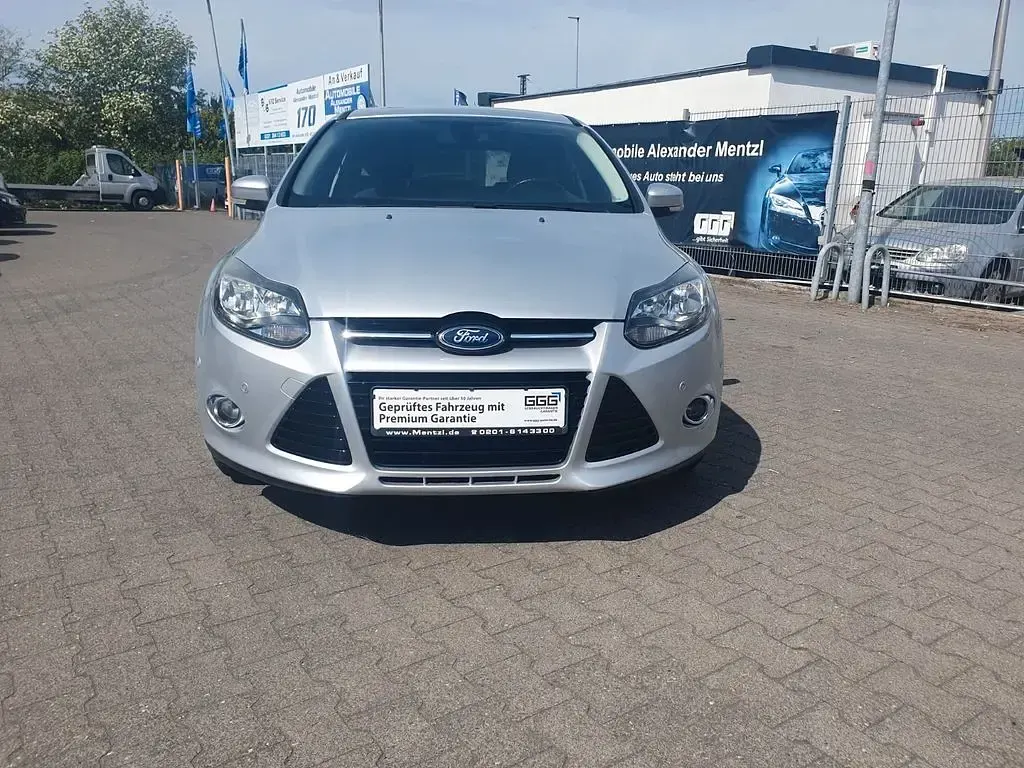 Używany Ford Focus Titanium 101 KM (74 kW) 2013 Srebrny Sedan/Limuzyna