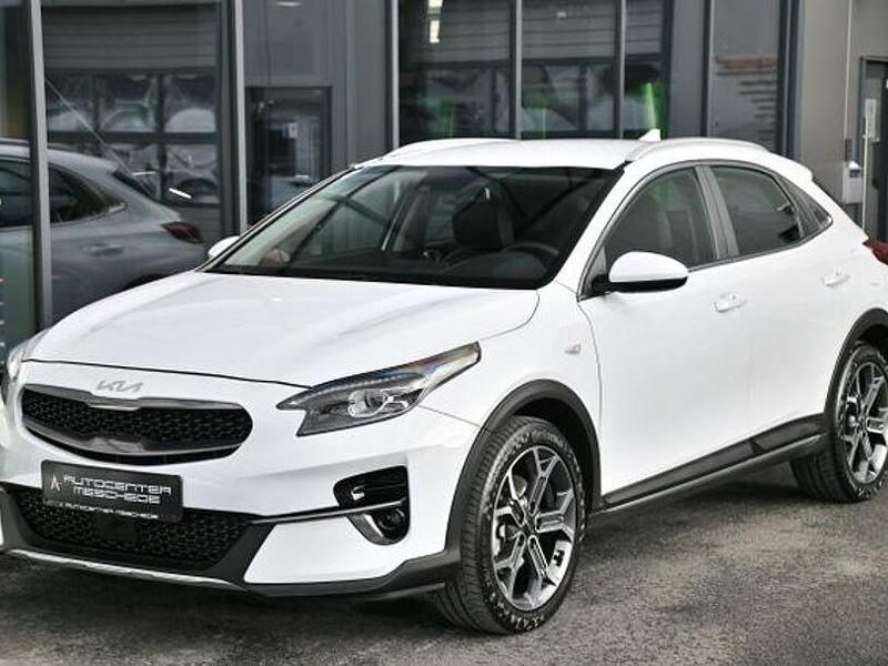 Gebraucht Kia XCeed 160 PS (117 kW) 2022 Cararraweiss SUV