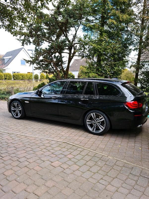 Gebraucht BMW 520 Shadowline 184 PS (135 kW) 2011 Schwarz Kombi