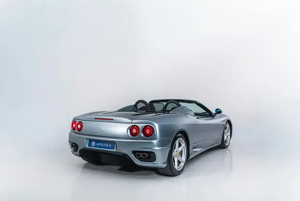 Usata Ferrari 360 400 CV (294 kW) 2001 Grigio Cabrio