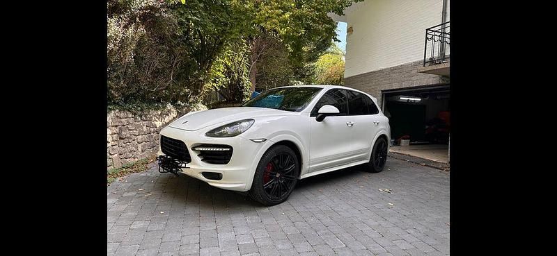 Weiß Gebraucht 2012 Porsche Cayenne GTS SUV | 23.000 € (Fairer Preis) - Bild 1/4