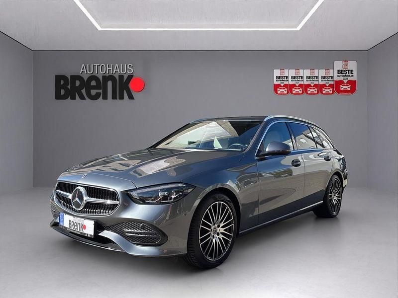 Grau Gebraucht 2022 Mercedes C220 Avantgarde Limousine | 32.490 € (Superpreis) - Bild 1/3