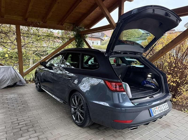 Gebraucht Seat Leon 4Drive 300 PS (220 kW) 2020 Grau Kombi