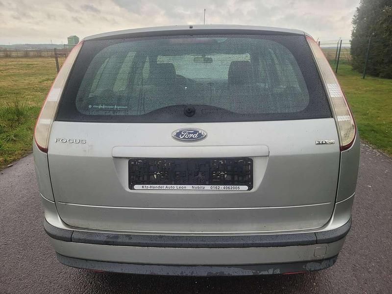 Gebraucht Ford Focus 109 PS (80 kW) 2006 Silber Kombi