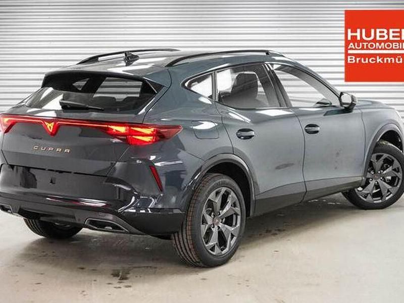 Neu Cupra Formentor 150 PS (110 kW) 2026 Blau SUV