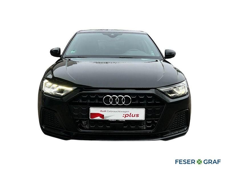 Gebraucht Audi A1 Sportback Ambiente 116 PS (85 kW) 2025 Mythosschwarz metallic Kleinwagen