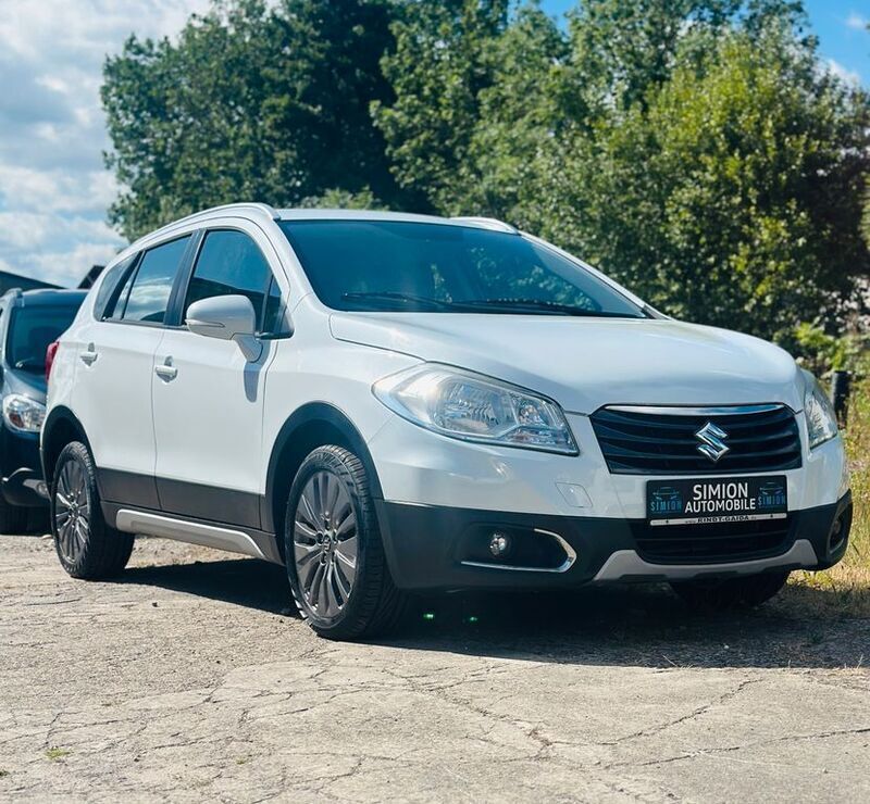 Weiß Gebraucht 2016 Suzuki SX4 S-Cross SUV | 12.850 € (Fairer Preis) - Bild 1/4