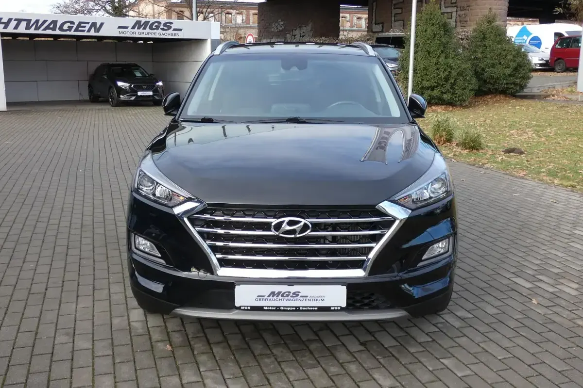 Gebraucht Hyundai Tucson Advantage 136 PS (100 kW) 2020 Phantom black / mic SUV