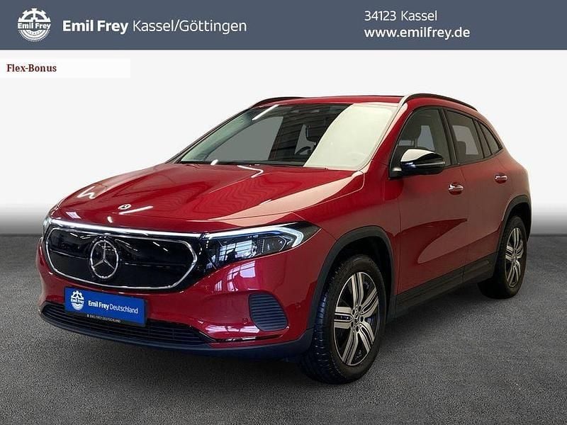 Gebraucht Mercedes EQA250+ Night 139 kW (190 PS) 2023 Rot SUV