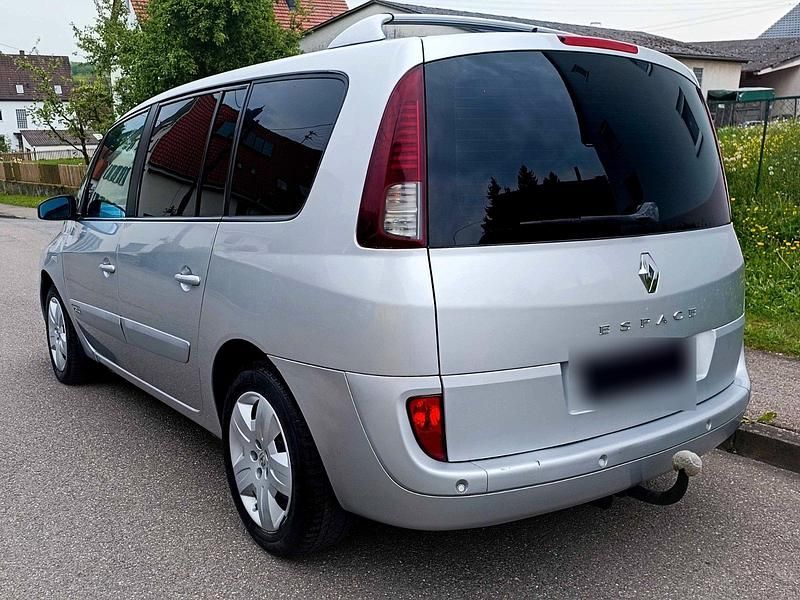 Gebraucht Renault Grand Espace 150 PS (110 kW) 2008 Silber Van / Kleinbus