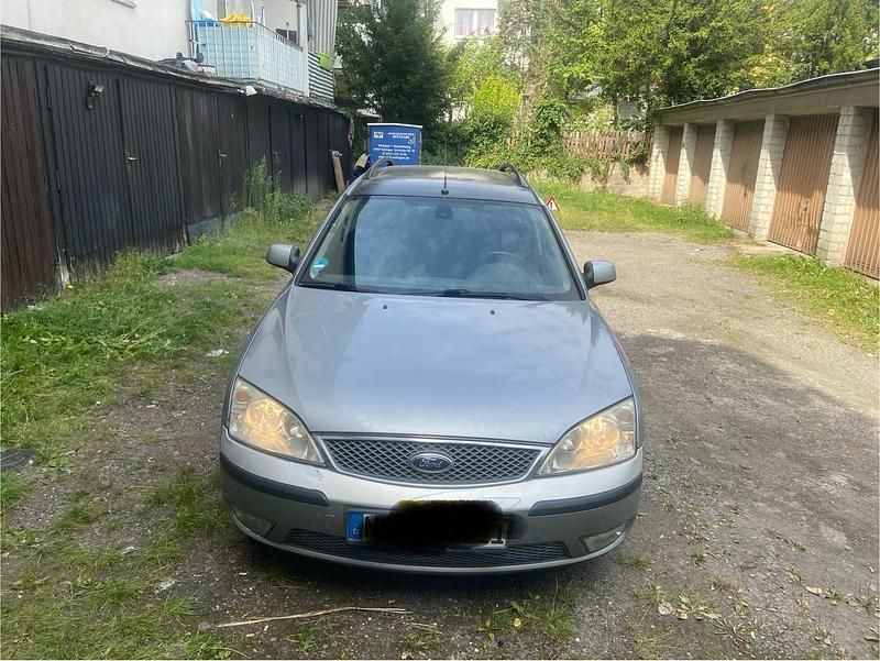 Silber Gebraucht 2005 Ford Mondeo Kombi | 850 € - Bild 1/4