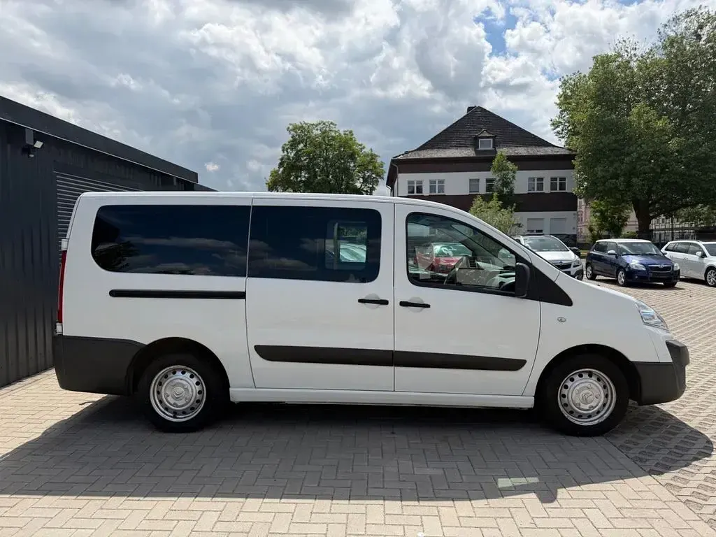 Gebraucht Citroën Jumpy Attraction 163 PS (119 kW) 2013 Weiß Van / Kleinbus