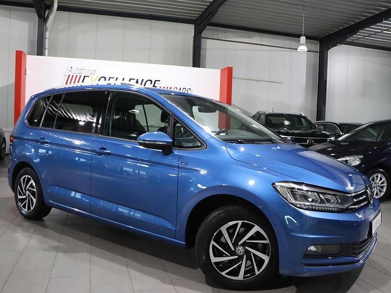 Gebraucht VW Touran Family 116 PS (85 kW) 2019 Blau Van / Kleinbus